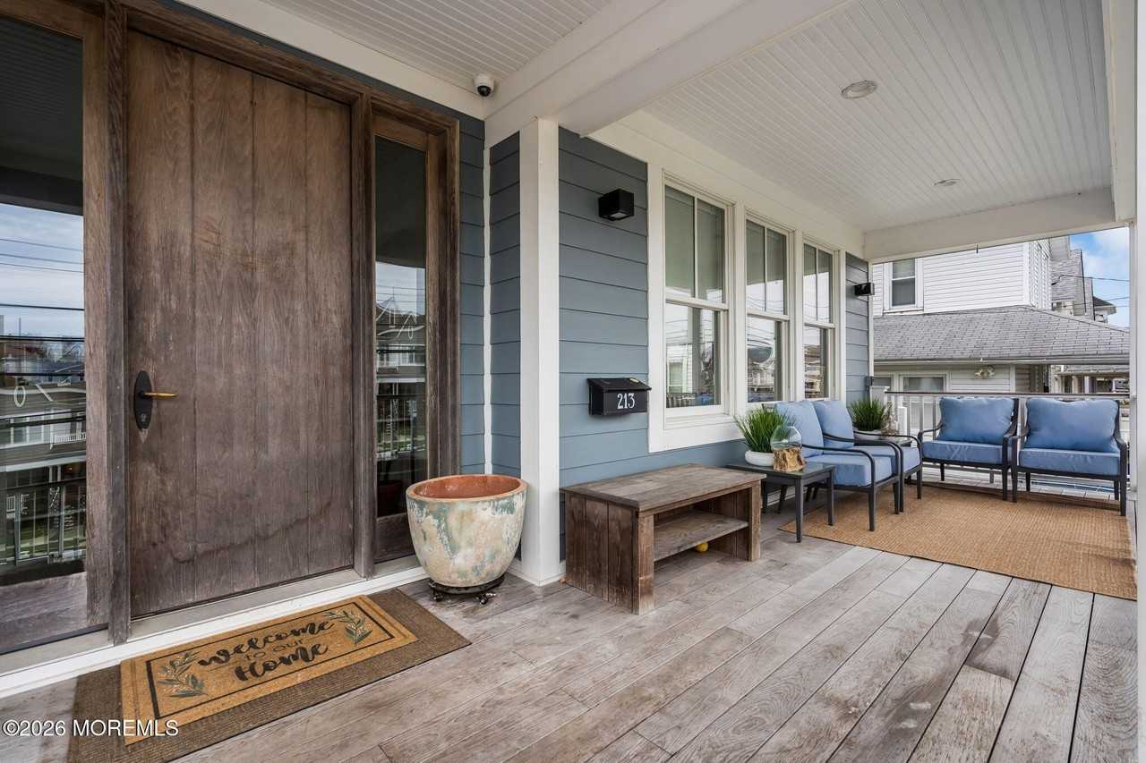 213 9th Ave - Photo 2 of 40