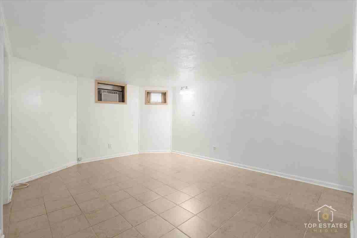 19 S 4th Ave Unit A - Photo 6 of 14