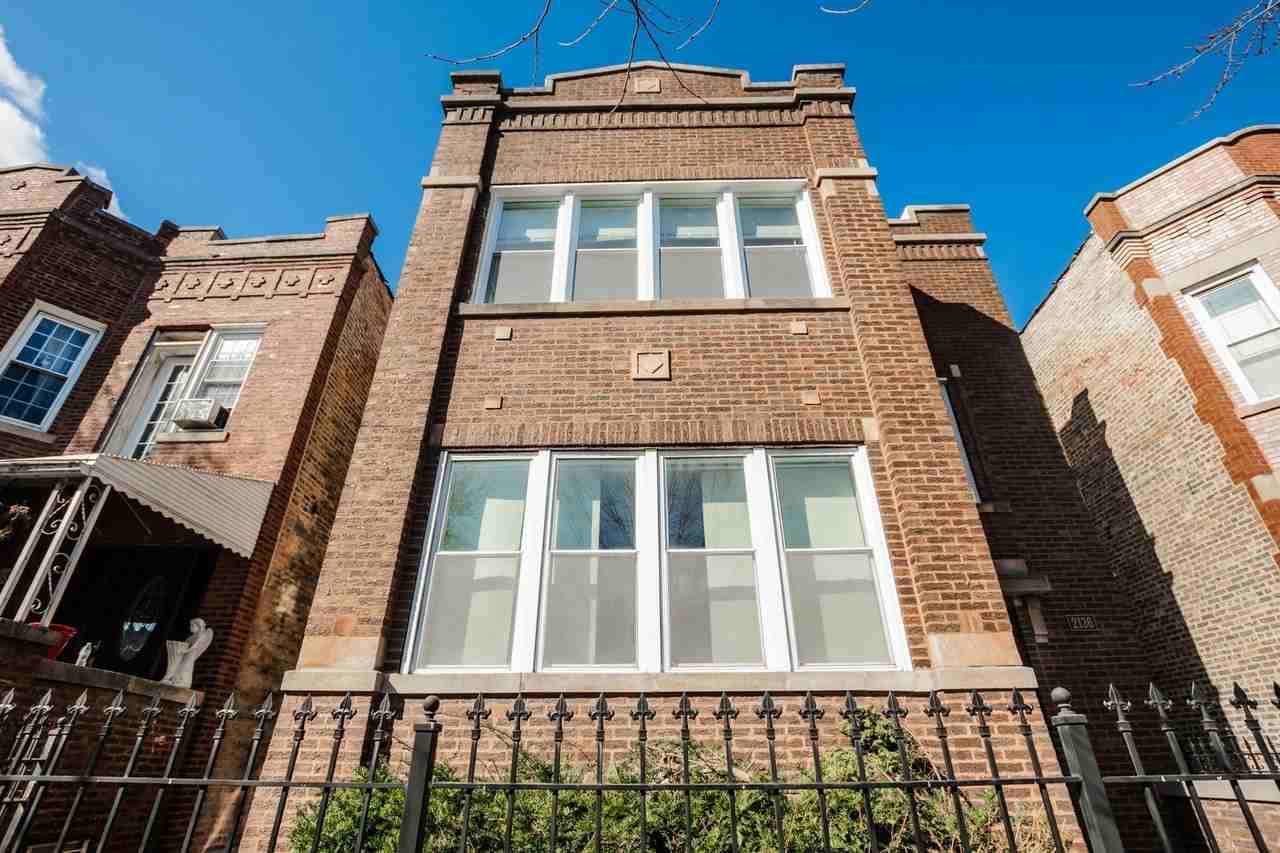 2136 N Avers Ave Unit 2 - Photo 2 of 21