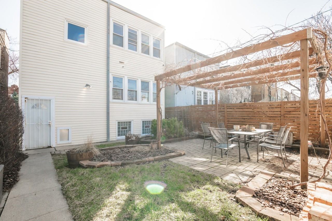 2136 N Avers Ave Unit 1 - Photo 3 of 21