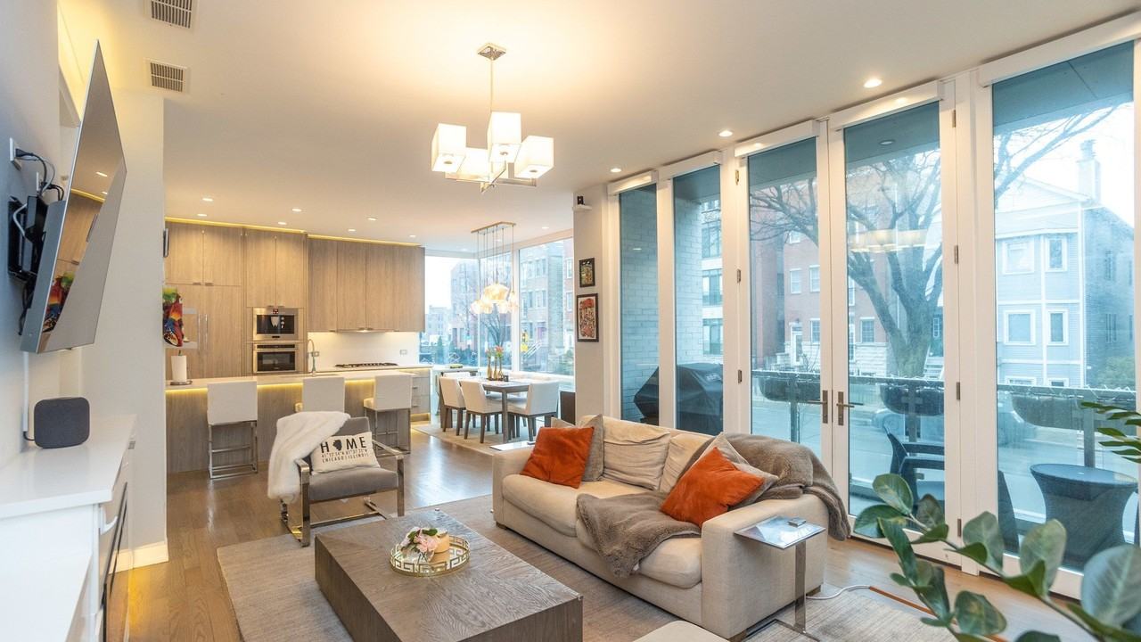 1947 W Diversey Pkwy Apt 1w - Photo 2 of 26