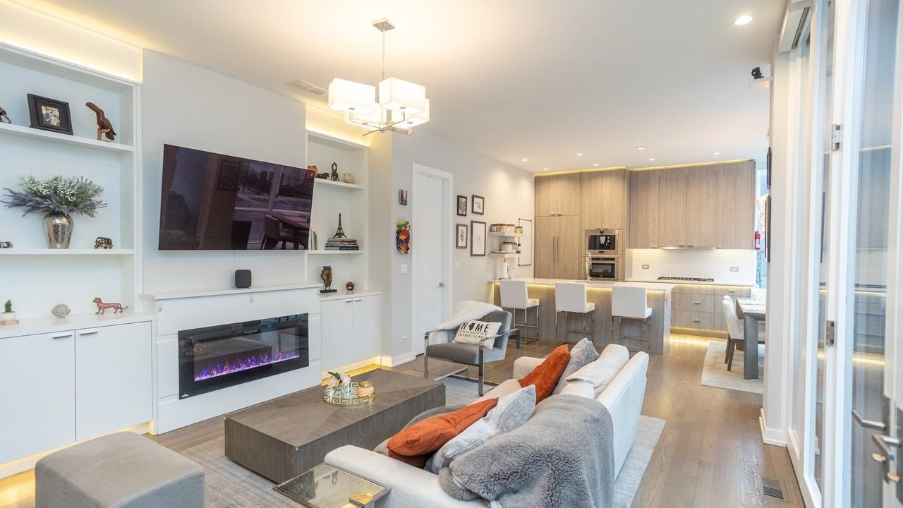 1947 W Diversey Pkwy Apt 1w - Photo 3 of 26