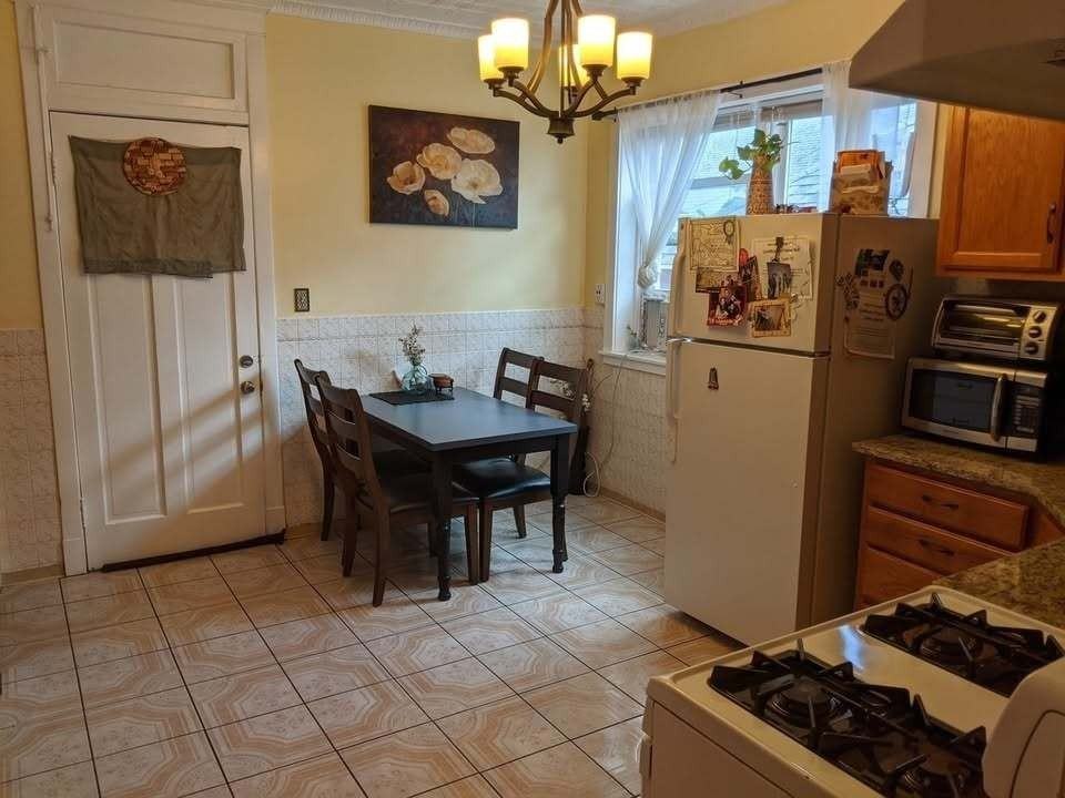 2131 N Lorel Ave Apt 1 - Photo 5 of 8