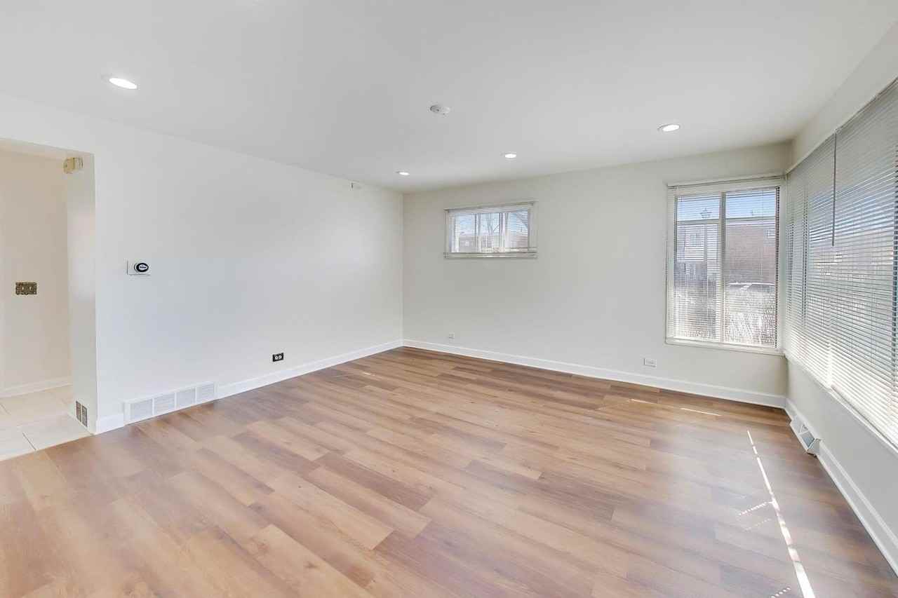 4908 Carol St Unit A - Photo 3 of 23