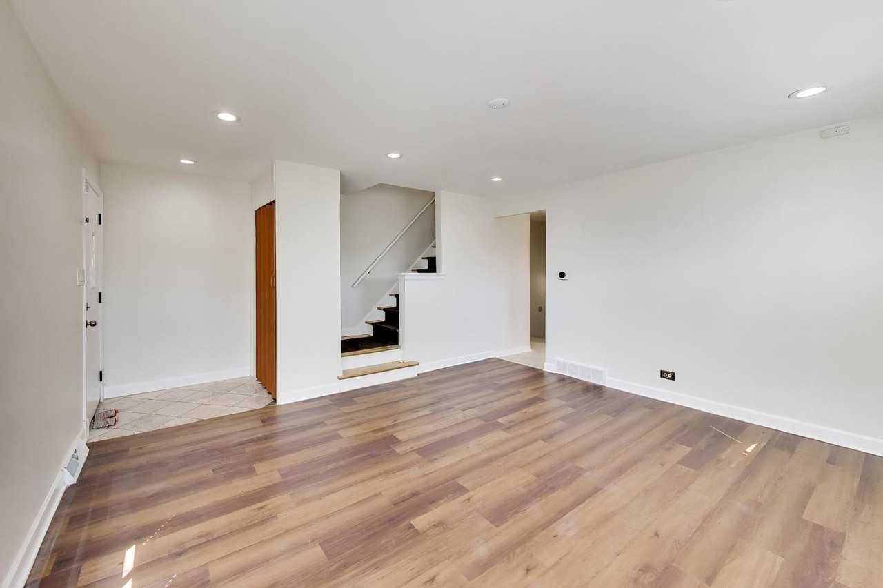 4908 Carol St Unit A - Photo 4 of 23