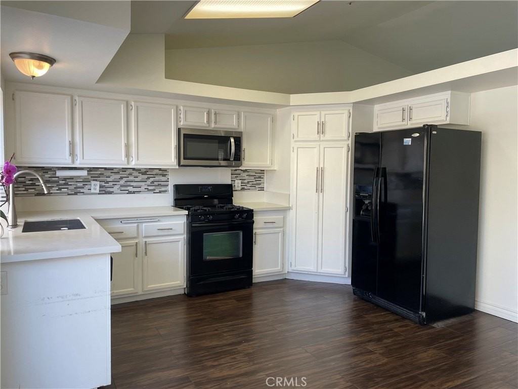 18250 Shamrock St - Photo 3 of 18