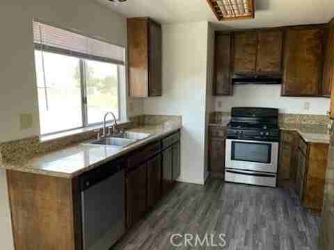 22276 Minnetonka Rd - Photo 3 of 11