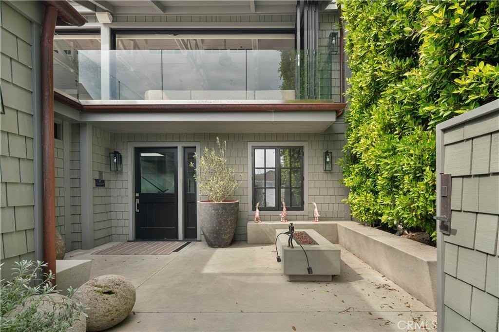 998 Emerald Bay - Photo 5 of 22