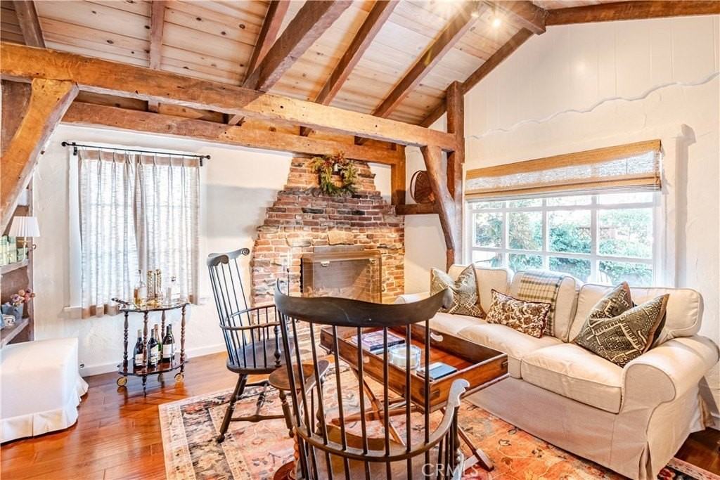 135 Turquoise Ave - Photo 3 of 19