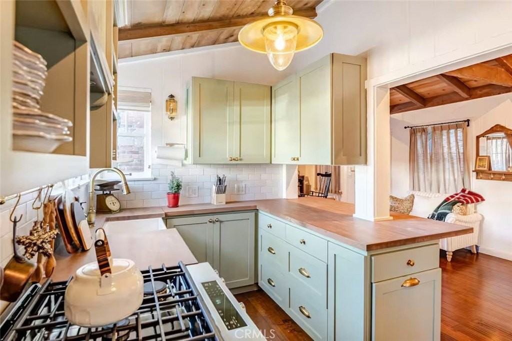 135 Turquoise Ave - Photo 5 of 19