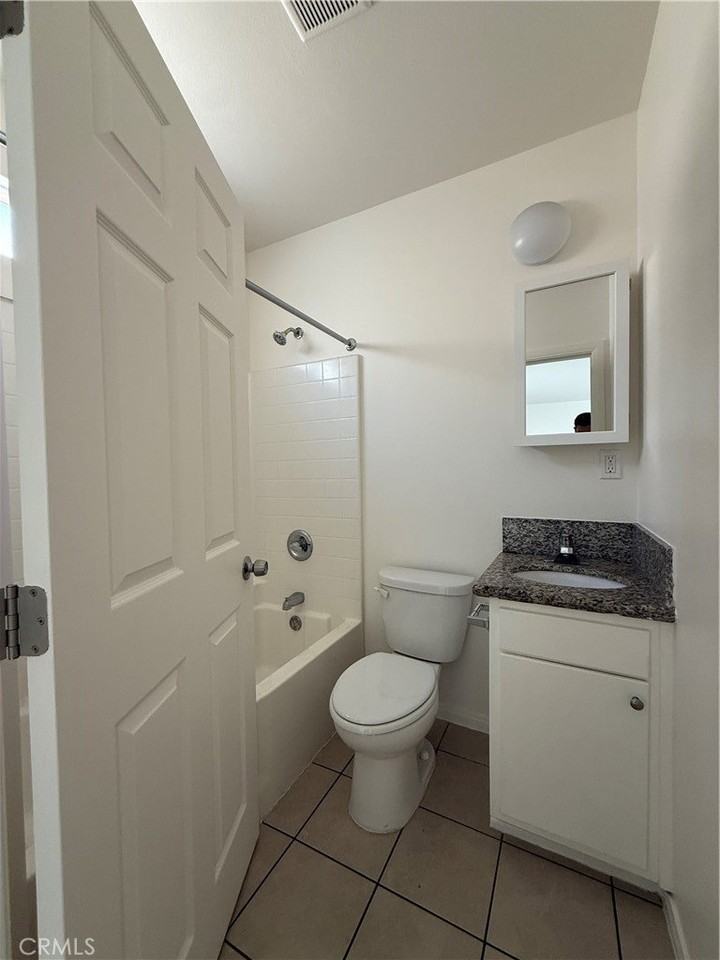 1623 Sherman Pl #7 - Photo 5 of 9