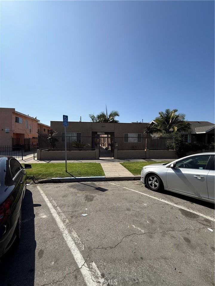 1623 Sherman Pl #7 - Photo 6 of 9