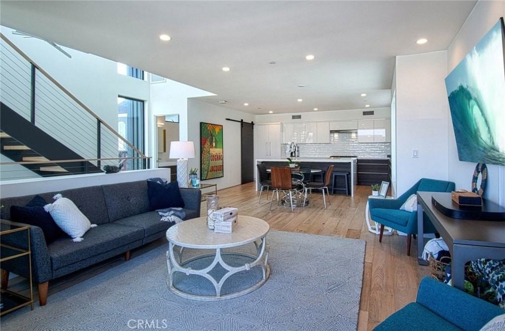 1045 W Balboa Blvd - Photo 7 of 18