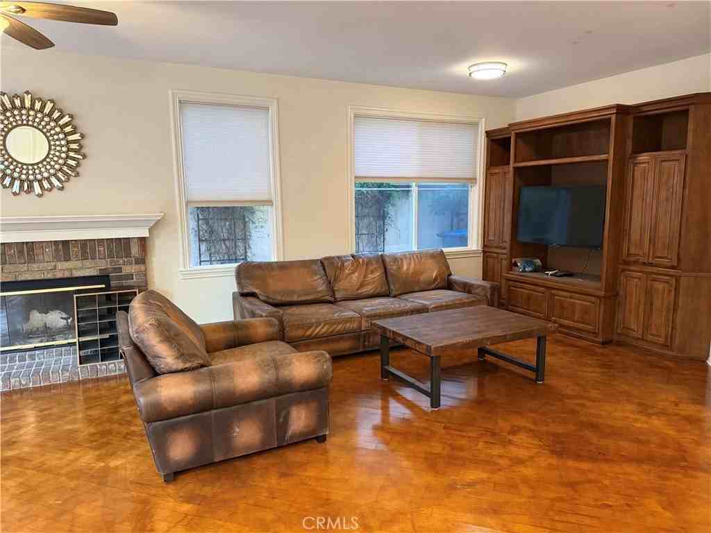 7 Foxcrest - Photo 6 of 24