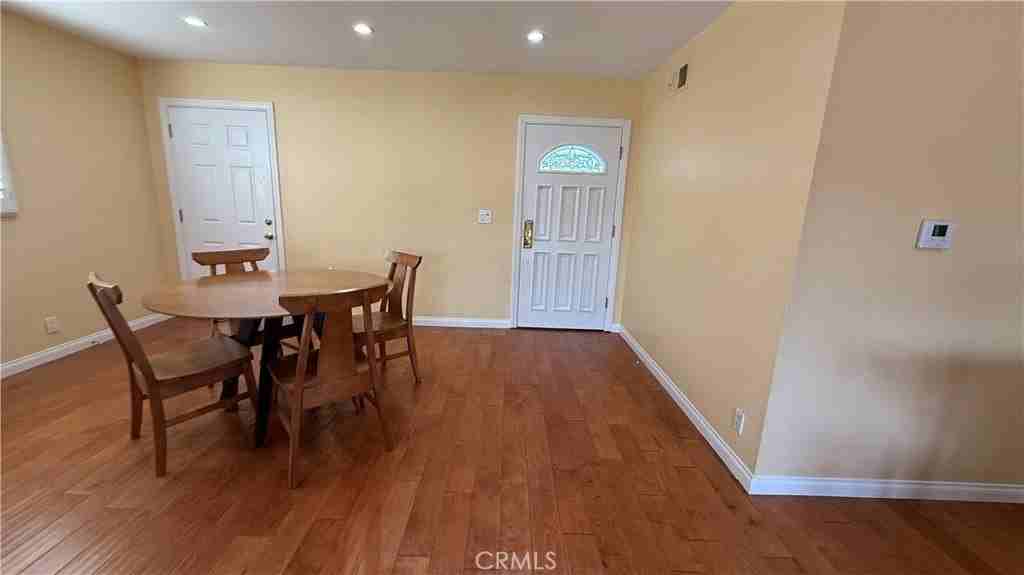 8422 Munster Dr - Photo 4 of 20