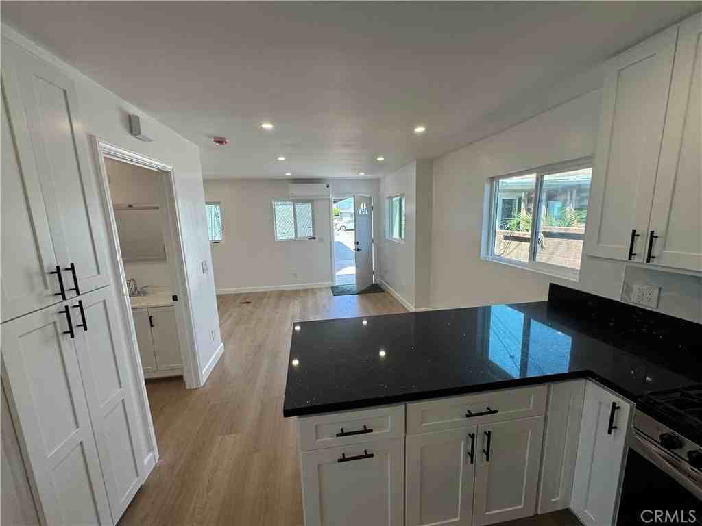 6882 San Paco Cir #B - Photo 3 of 14