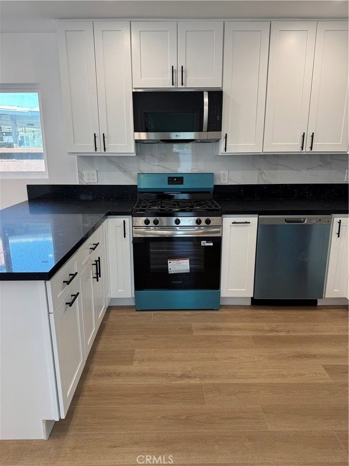 6882 San Paco Cir #B - Photo 5 of 14