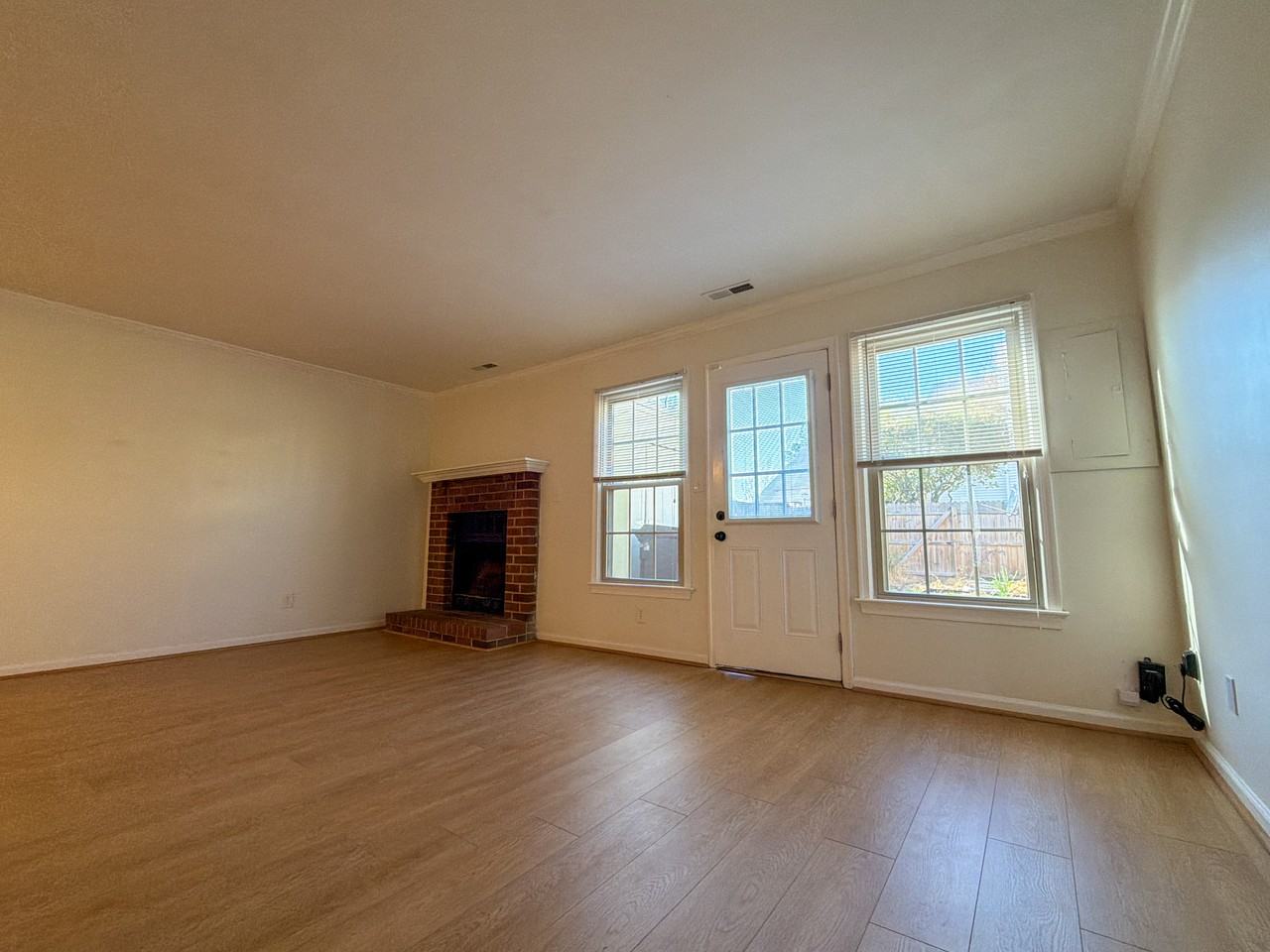 4780 Marlwood Way #1 - Photo 4 of 10