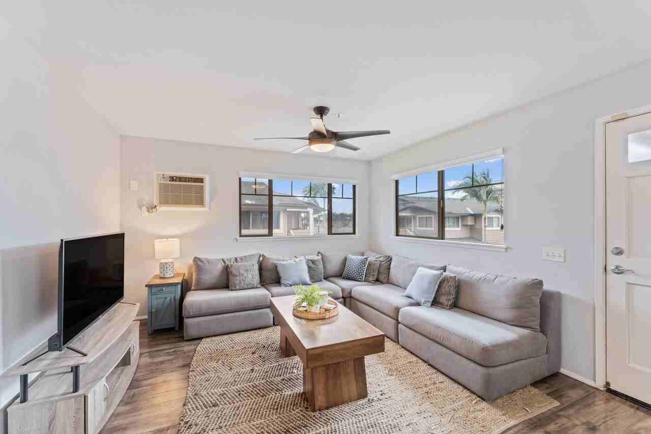 91-1015 Kamaaha Ave #1 - Photo 3 of 25