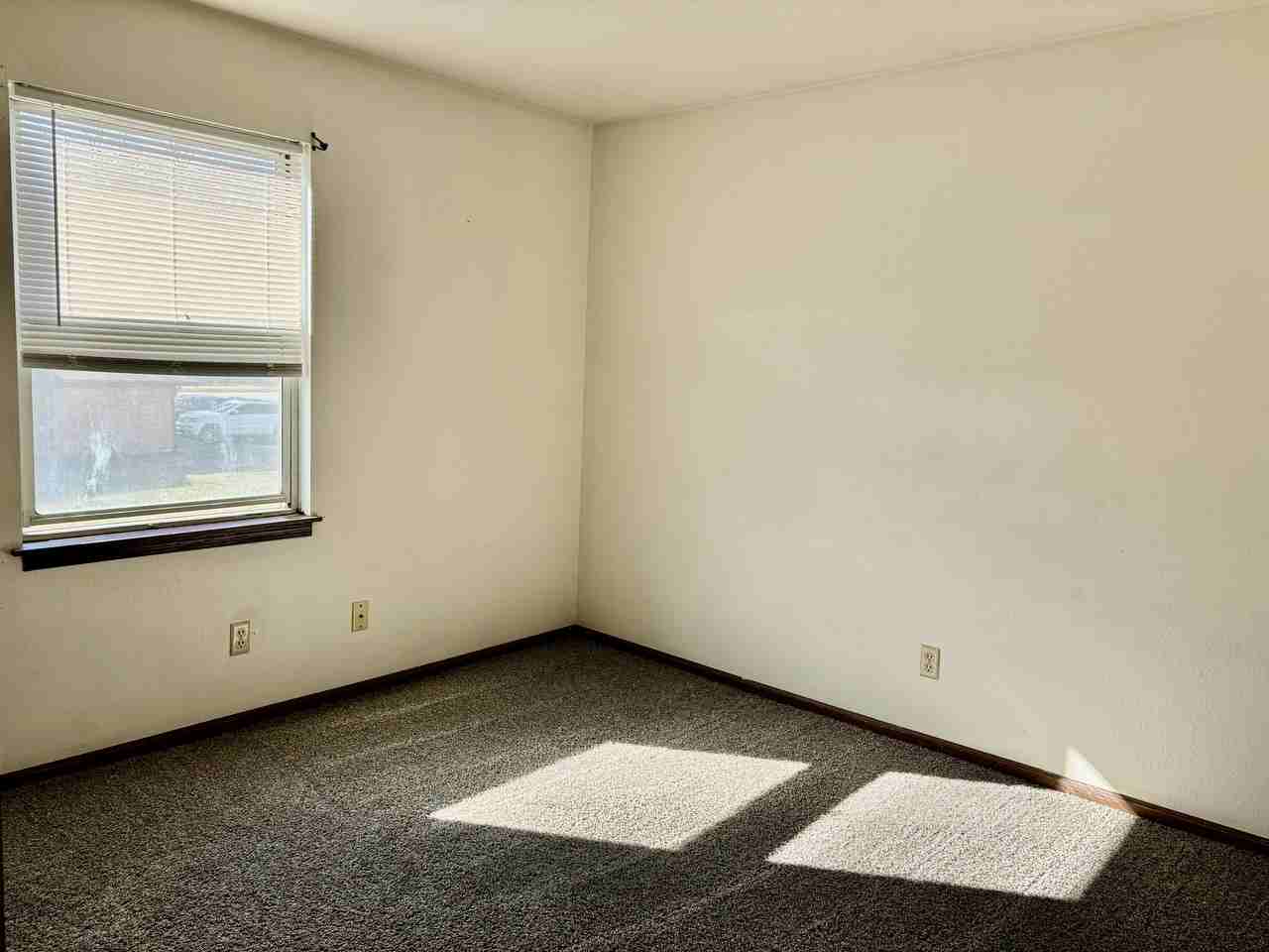 517 136th Ave #21 - Photo 5 of 14