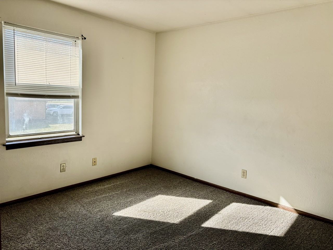 517 136th Ave #17 - Photo 5 of 7