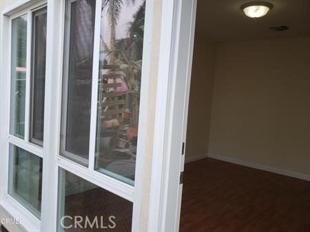 10550 Victory Blvd - Photo 3 of 26