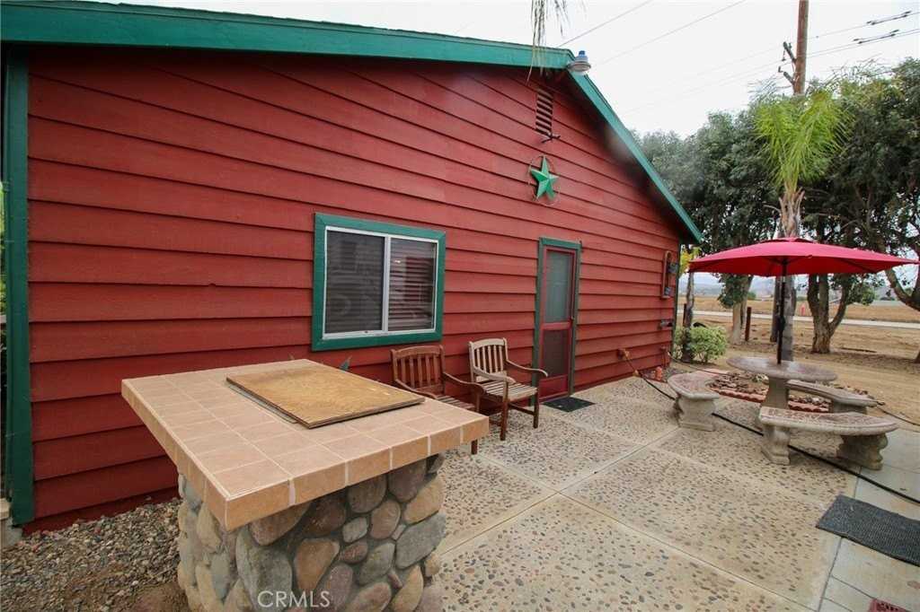 29054 Eurton Ln - Photo 2 of 14