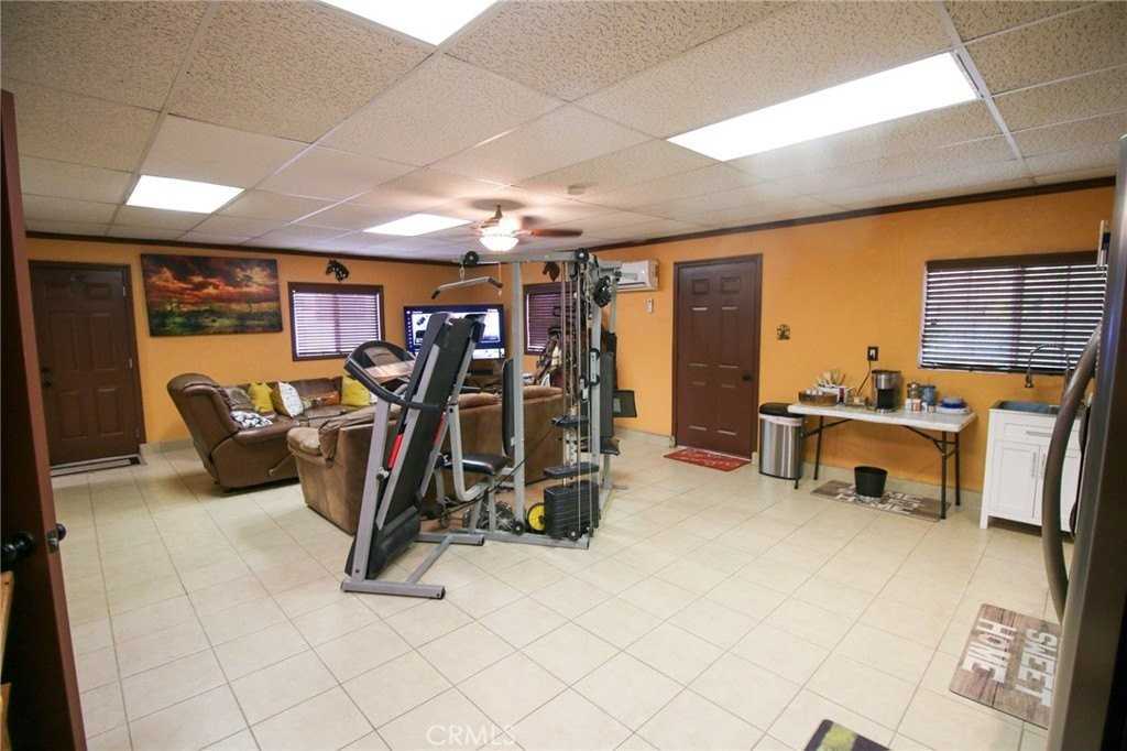 29054 Eurton Ln - Photo 3 of 14