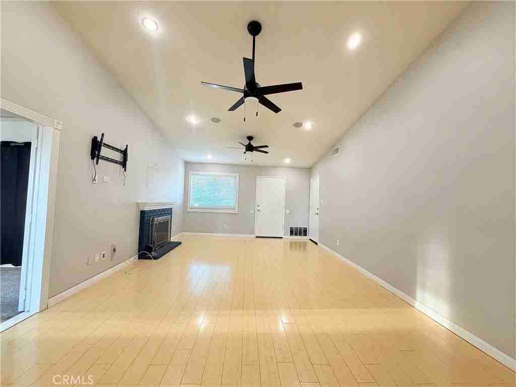 5857 Ashley Ct - Photo 4 of 22