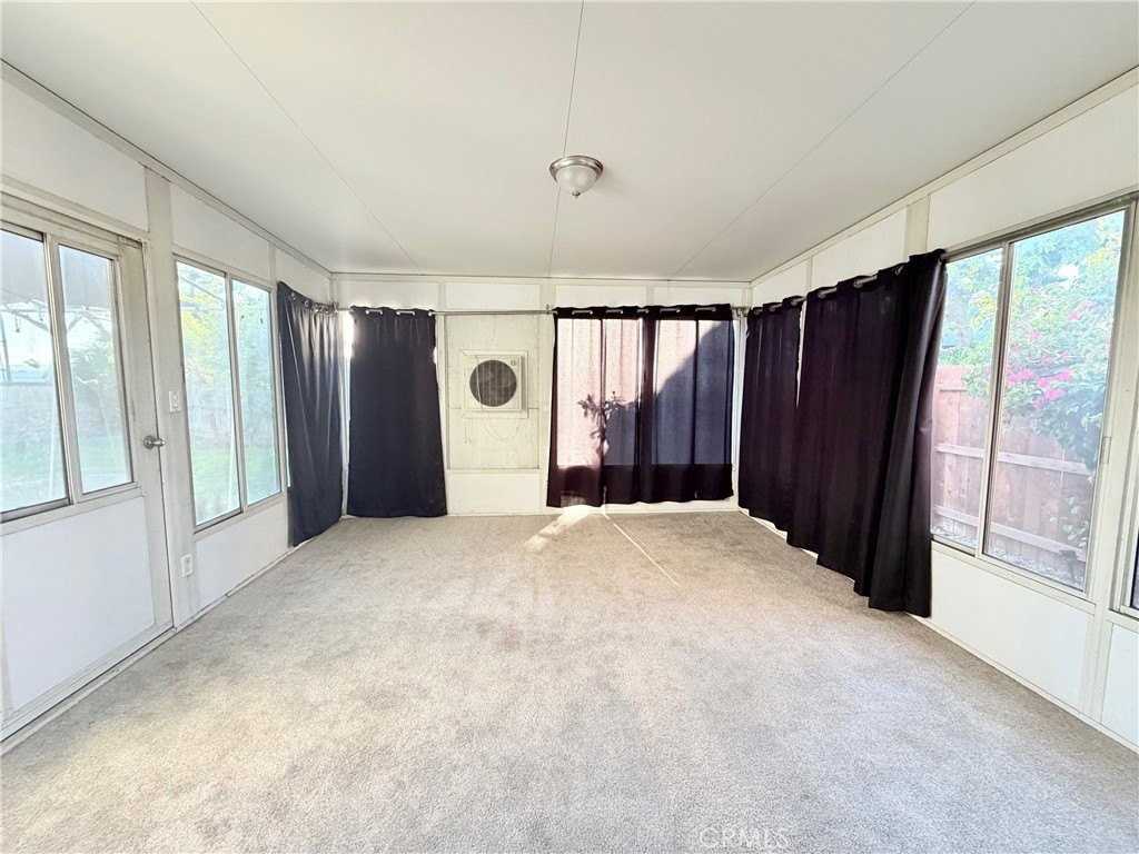 5857 Ashley Ct - Photo 5 of 22