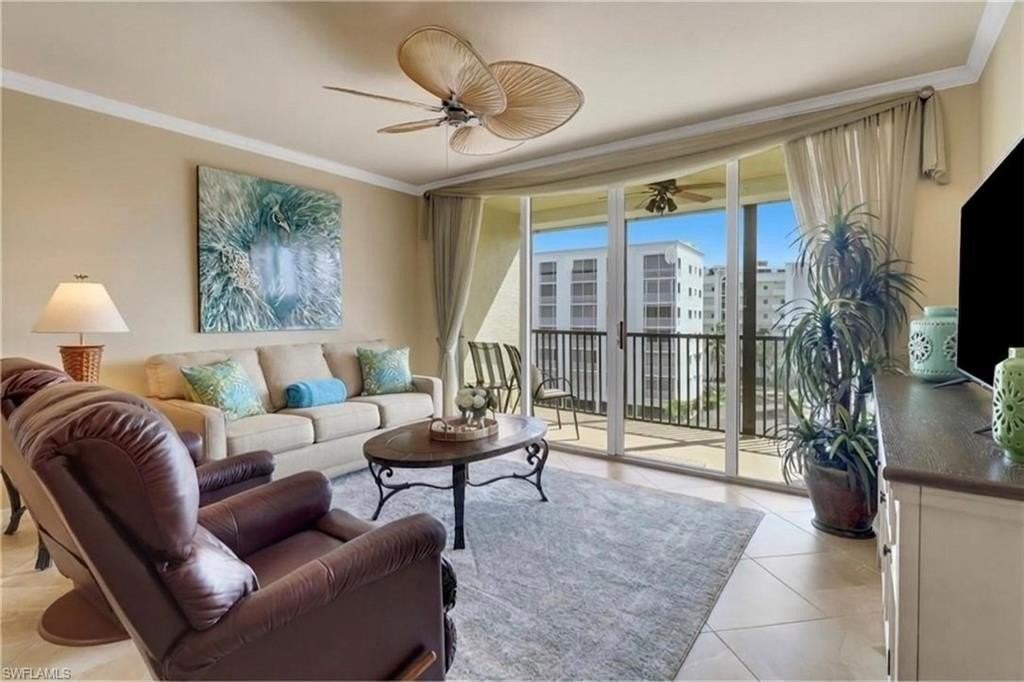 4421 Bay Beach Ln Apt 643 #643 - Photo 6 of 25