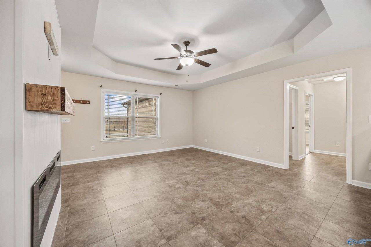 111 Clayton Mance Rd - Photo 3 of 21