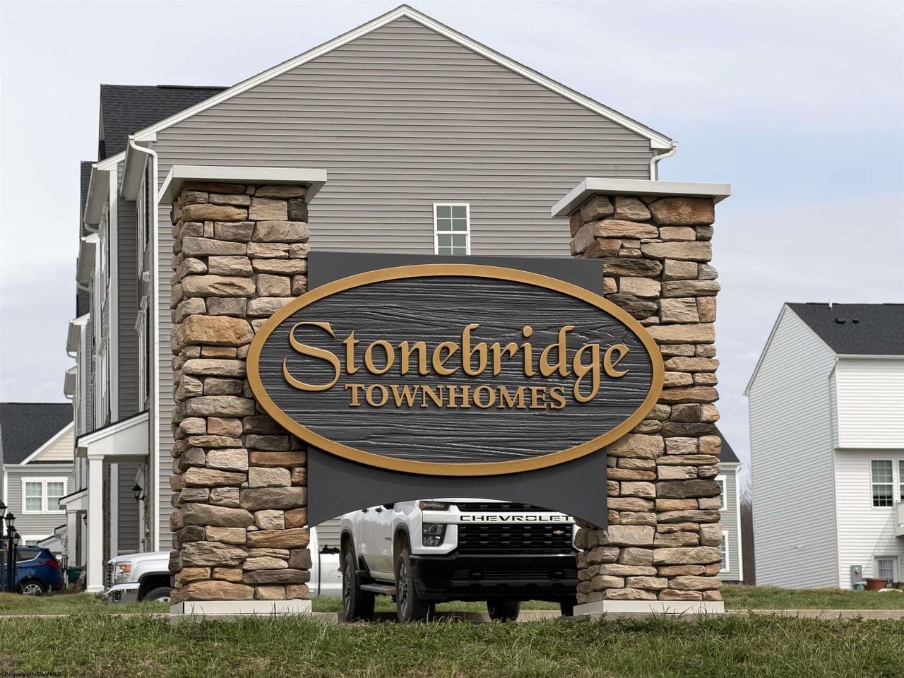 48 Dover Ct - Photo 4 of 20