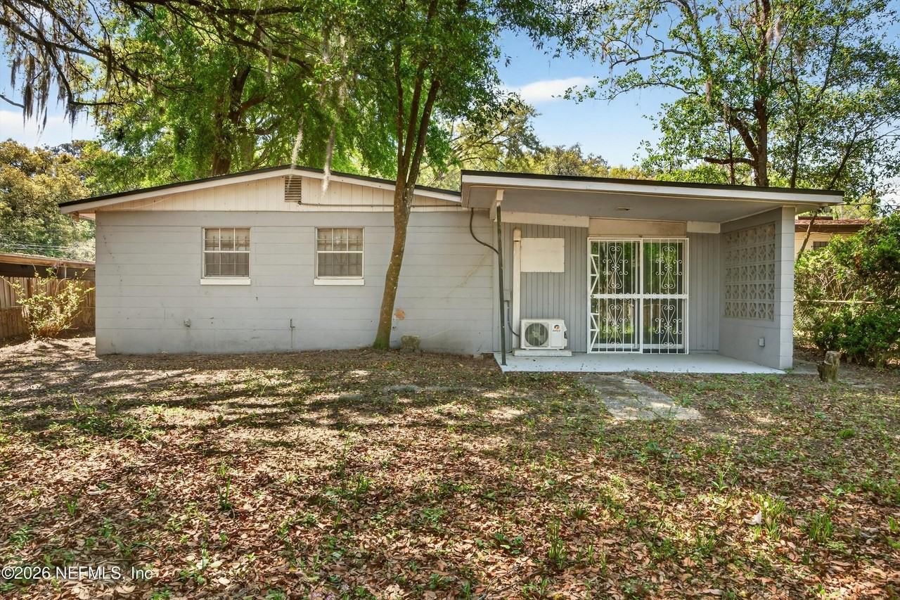 6955 Miss Muffet Ln S - Photo 6 of 45