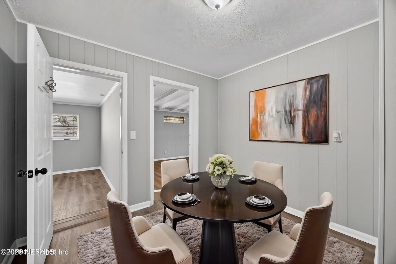 6955 Miss Muffet Ln S - Photo 7 of 45