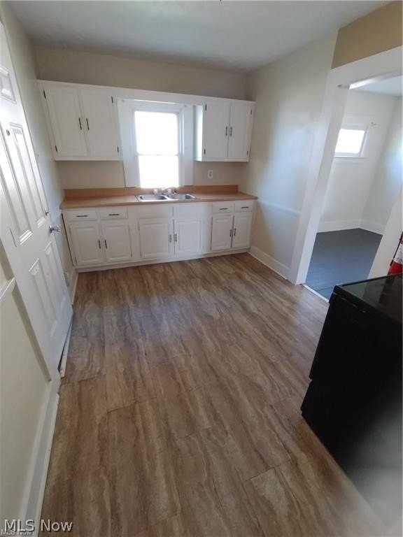 175 Charles Ave Ne - Photo 6 of 17