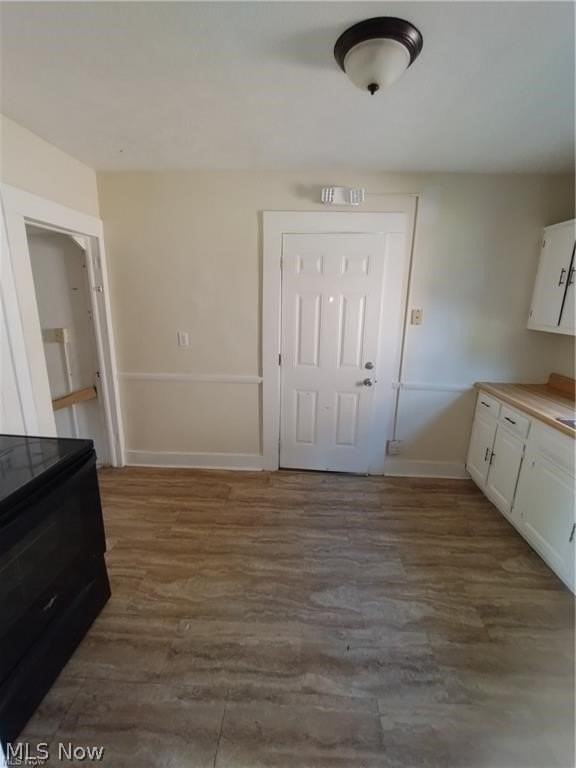 175 Charles Ave Ne - Photo 7 of 17