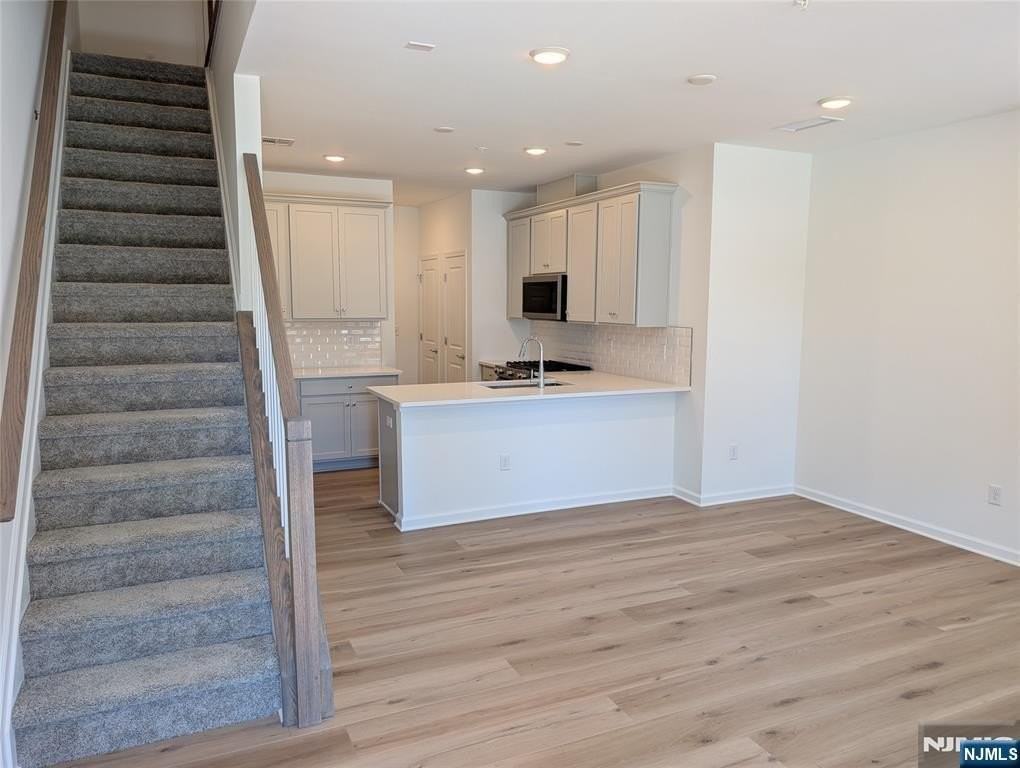 400 Willow 409 - Photo 5 of 32