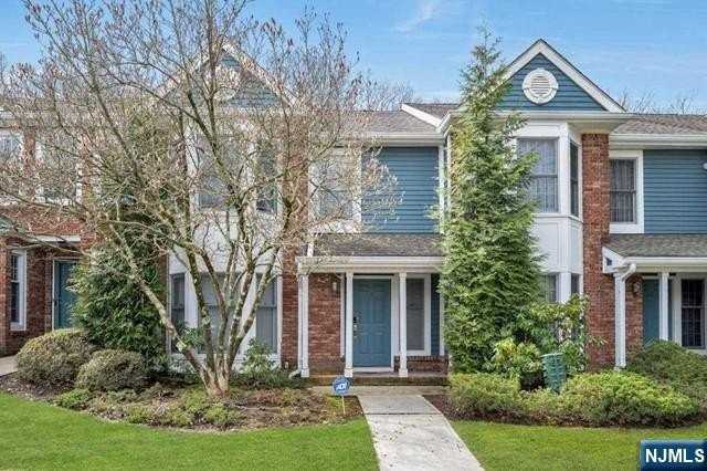 3 Heatherwood Ct - Photo 2 of 22