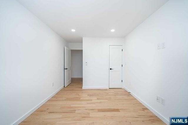 237 Grand Ave - Photo 4 of 12