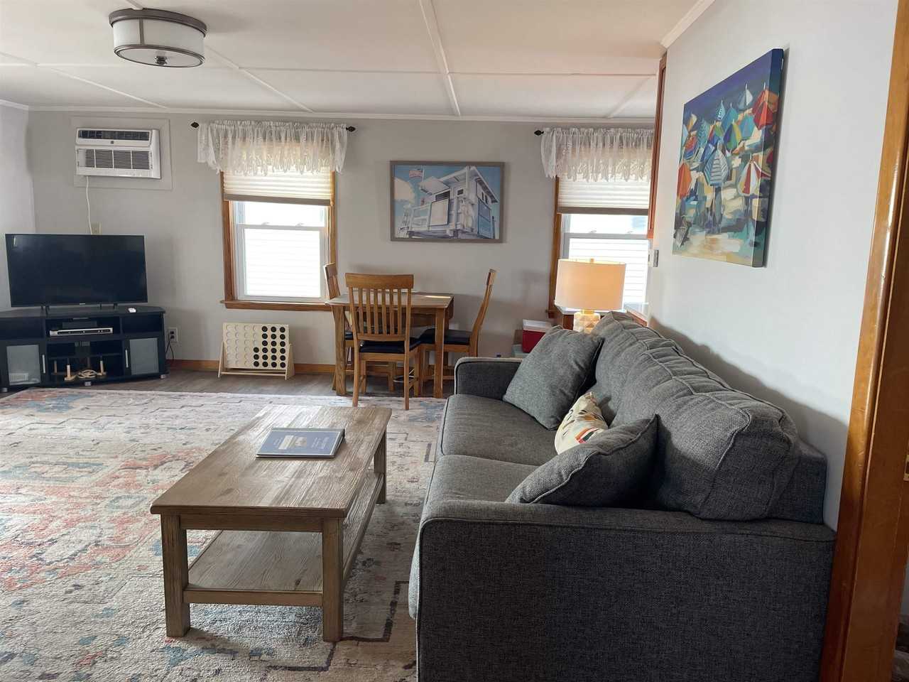 885 Ocean Blvd - Photo 6 of 13