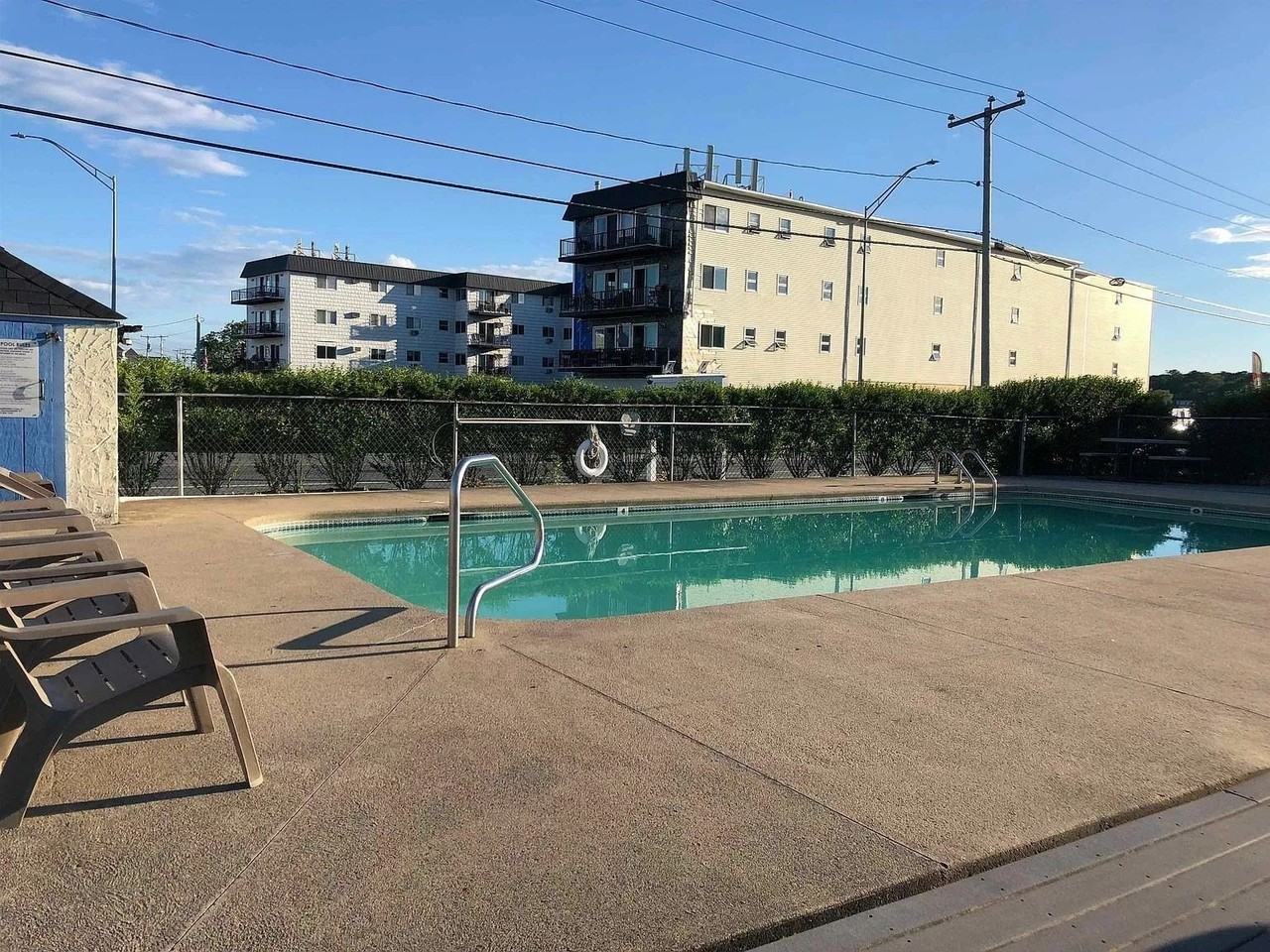 933 Ocean Blvd #106 - Photo 4 of 12