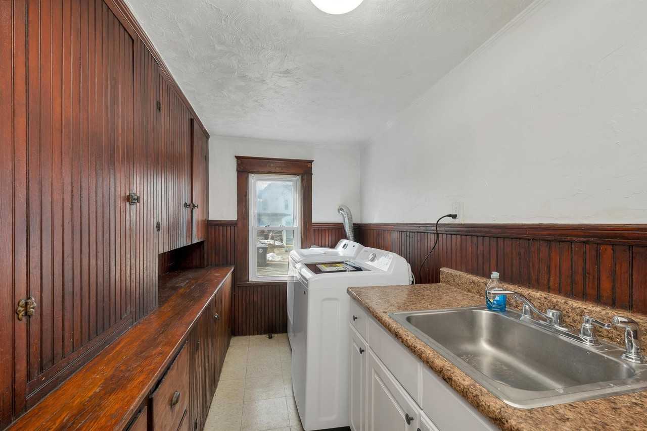 135 Franklin St #A - Photo 4 of 12