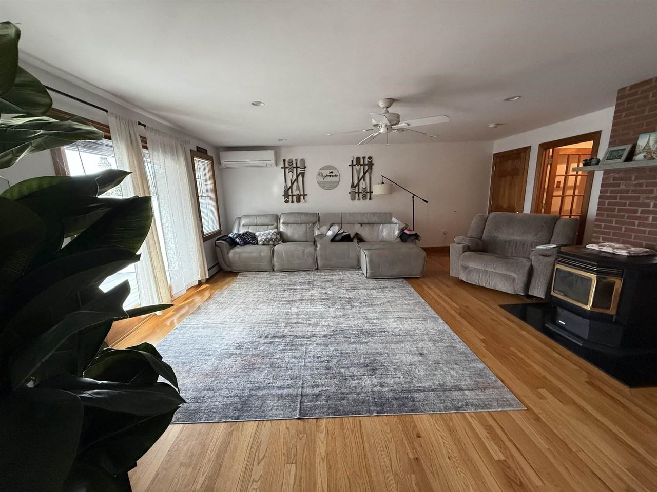 116 Hilliard Rd - Photo 3 of 21