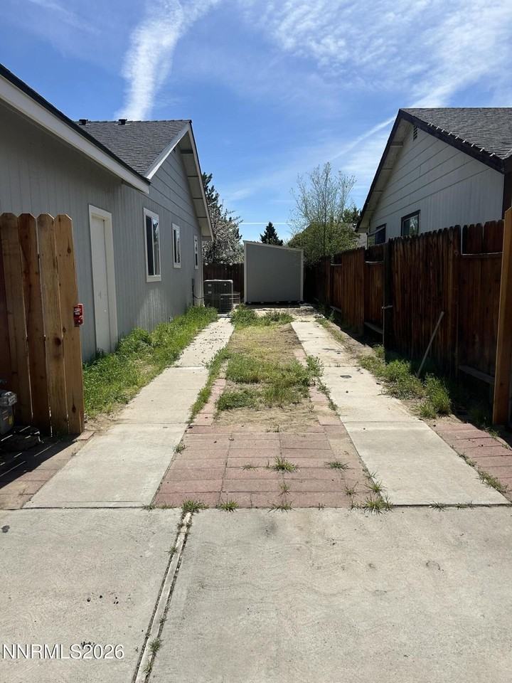 1926 Hamilton Ave - Photo 2 of 14