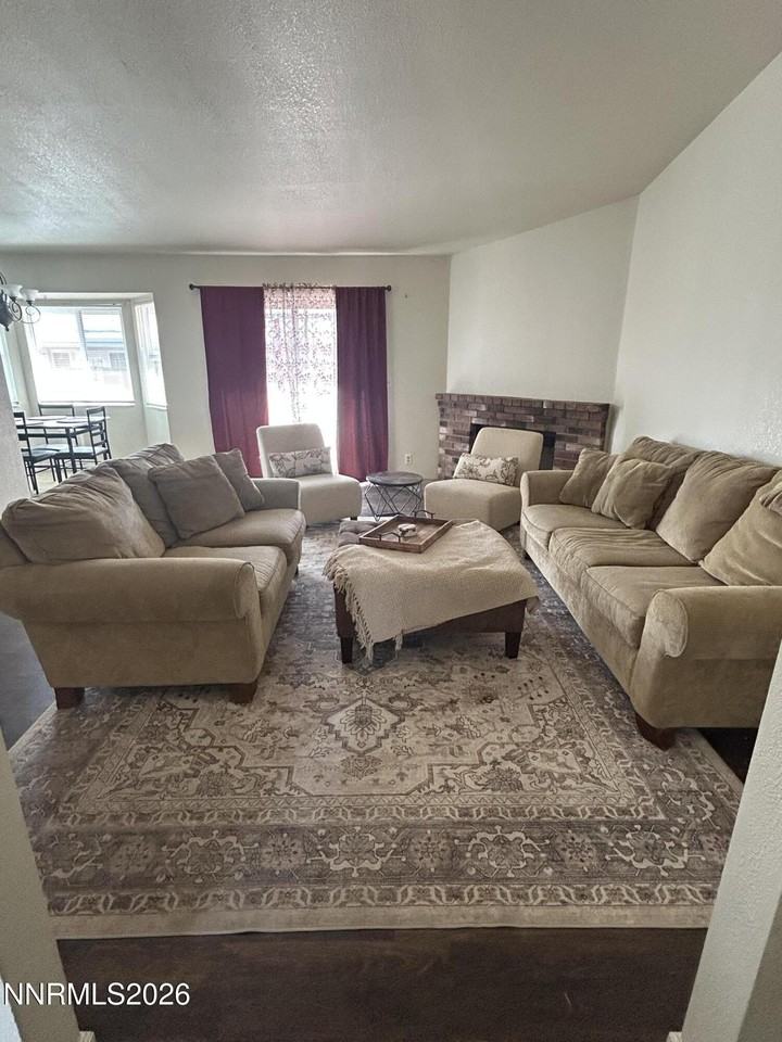 1926 Hamilton Ave - Photo 4 of 14