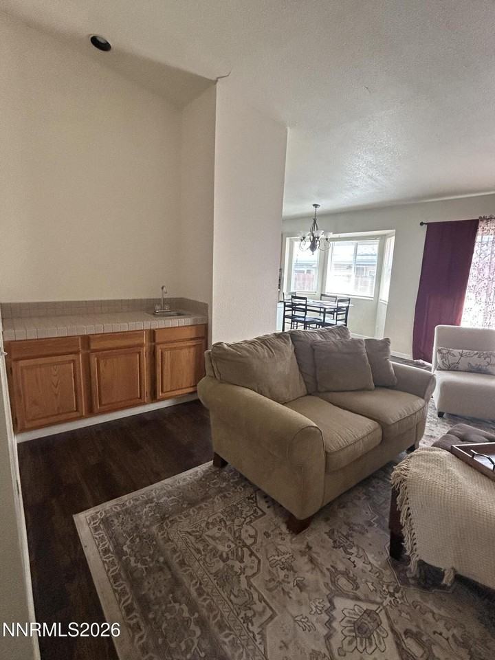 1926 Hamilton Ave - Photo 5 of 14