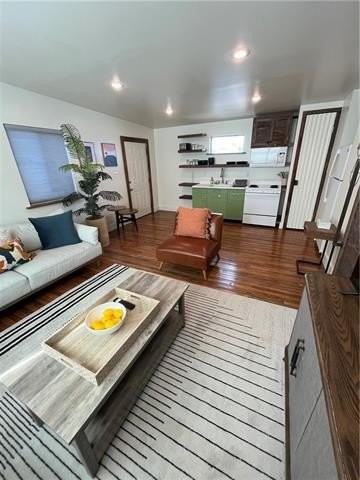 3135 Dauphine St #C1 - Photo 5 of 13