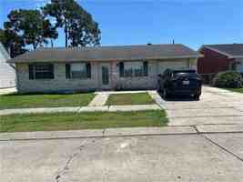 featured image of 725 Oakwood Dr