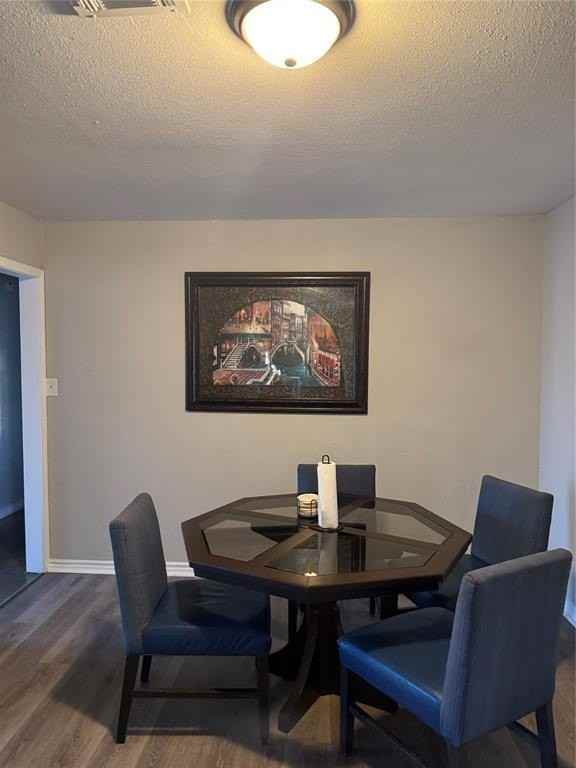 1470 Beechwood Ln - Photo 5 of 25